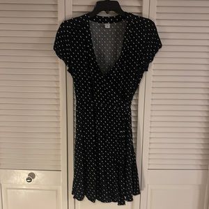 Old Navy Black and White Polka Dot Wrap Dress Size Medium